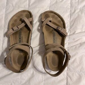 Birkenstock size 37 women’s 6 tie around ankle
